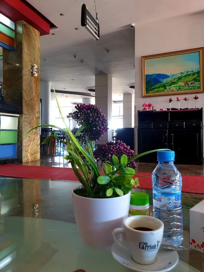 Hotel La Corniche فنيدك المظهر الخارجي الصورة